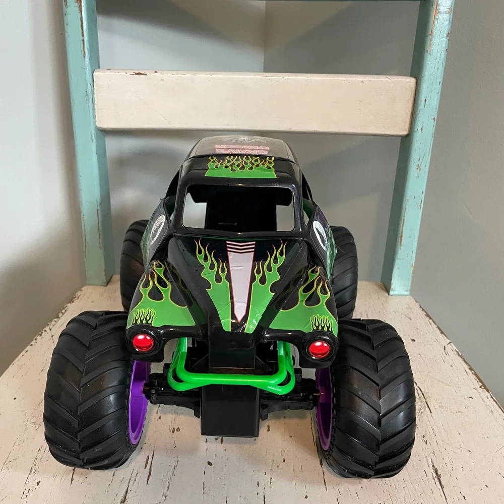 Monster Jam‎ Grave Digger RC Truck Smash & Bash Crash Car Truck Only 1:15